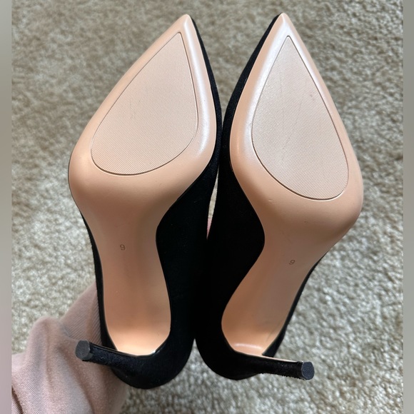 F5J Kitten Black Classic Heels - Picture 4 of 5